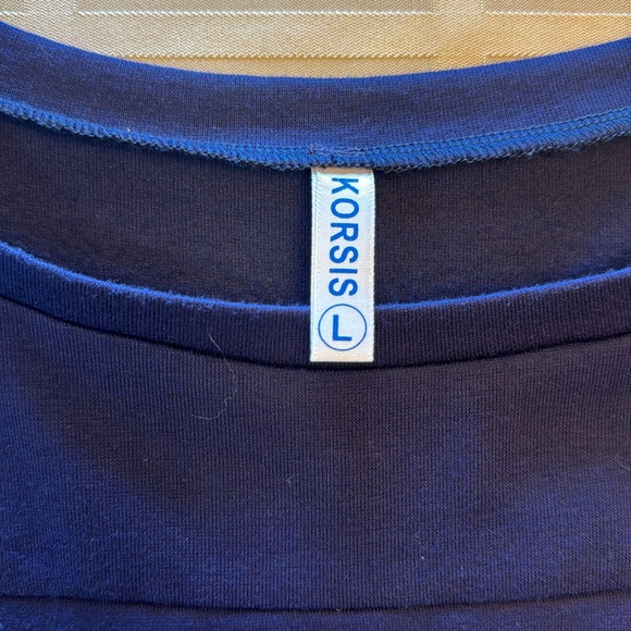 KORSIS Large Long Sleeve Dress with side Buttons. - Picture 8 of 12